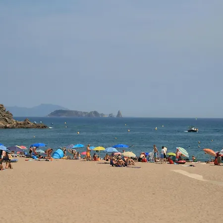 Glamping Tent In Begur-girona For 5 People, Cleaning Included